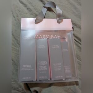 Anti Aging TimeWise Miracle Set 3D Combination to Oily skin Mary Kay EXP 02/21